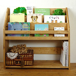 木製本棚　古道具　アンティーク　マガジンラック 文庫本が置ける木製ラック【アンティーク風仕上げ】 本棚・絵本棚