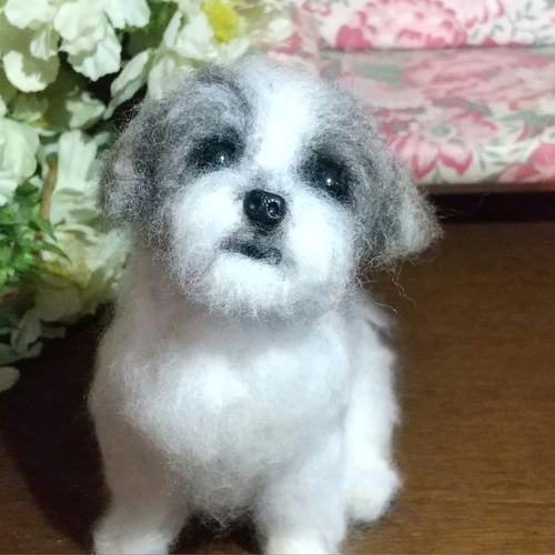 羊毛フェルト 犬 シーズー □羊毛フェルト シーズー 犬 | iichi 日々の暮らしを心地よく
