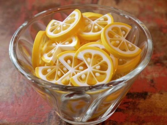 6個　ジャパンヴィンテージ　レモンのカボション 2枚目の画像