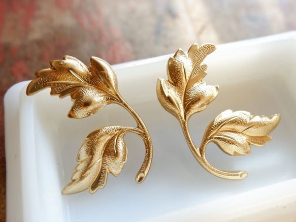 6個（3ペア）USA真鍮製2リーブス・ラージサイズ　左右セット 1枚目の画像