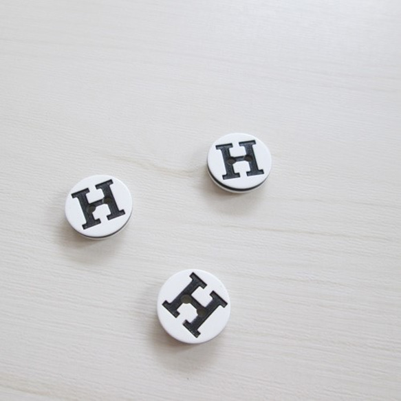 字母H按鈕初始按鈕 第1張的照片