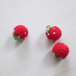Amigurumi 紅草莓鈕扣 第2張的照片