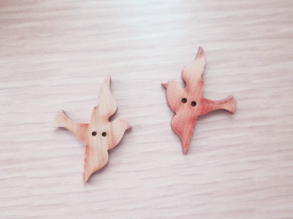 Wood Button Pretty Bird Caramel 1組（2個） 第2張的照片