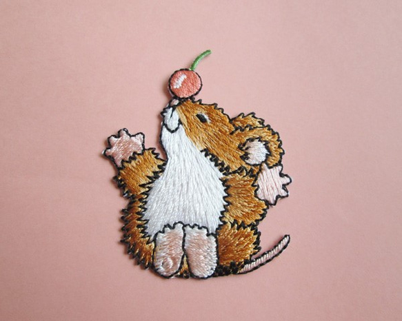 French Mouse Appliqué 櫻桃 第2張的照片