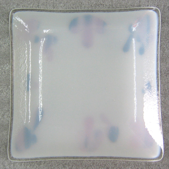 ピンクきのこのガラス皿　ＳＤ３７３ 3枚目の画像