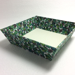 リバティ正方形トレイ(ウィンターベリーG) 1枚目の画像
