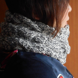 cables cowl/mixed gray and white 第4張的照片