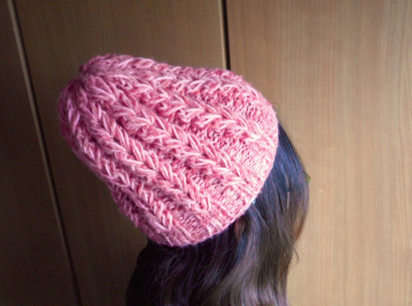 大きな編み目の帽子/ピンクmix 3枚目の画像