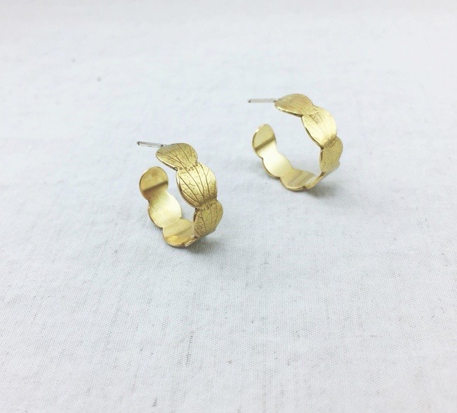真鍮アクセサリー「リーフピアス-brass」