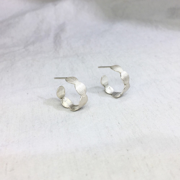 シルバーアクセサリー「リーフピアス-silver」 3枚目の画像