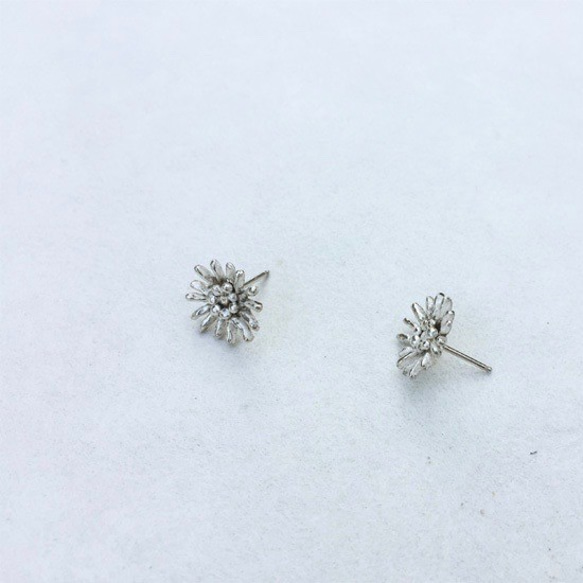 シルバーアクセサリー お花ピアス -Silver 3枚目の画像